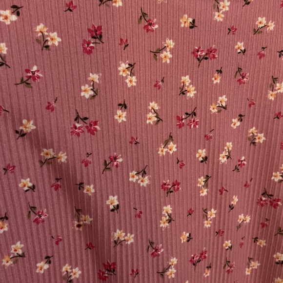 Pink Tank - Picture 2 of 3